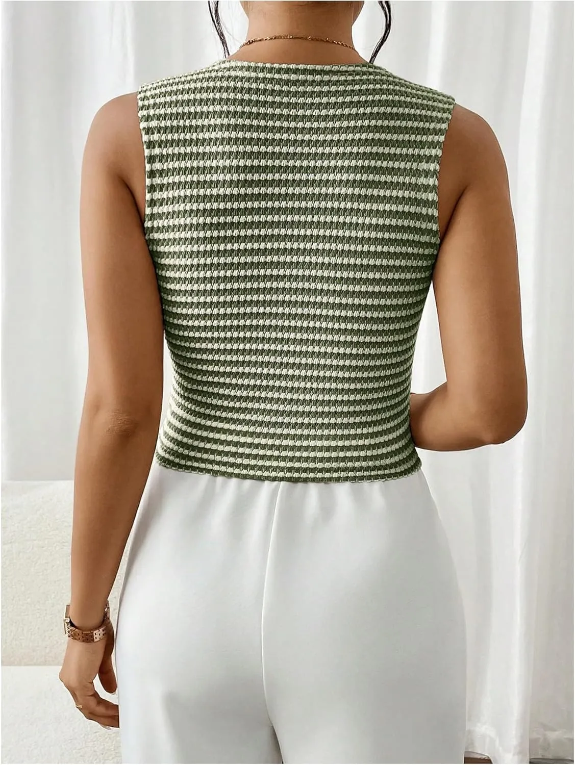GORGLITTER Women's Sleeveless Cardigan Vest Business Casual Work Blazer Vests Waistcoat Fall Fashion Outfits 2024